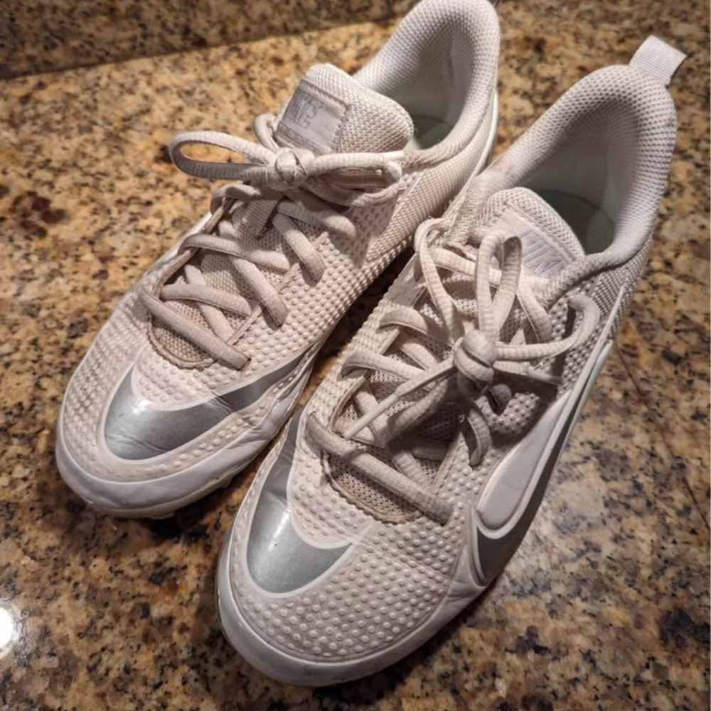 Nike Huarache Cleats Youth 3.5